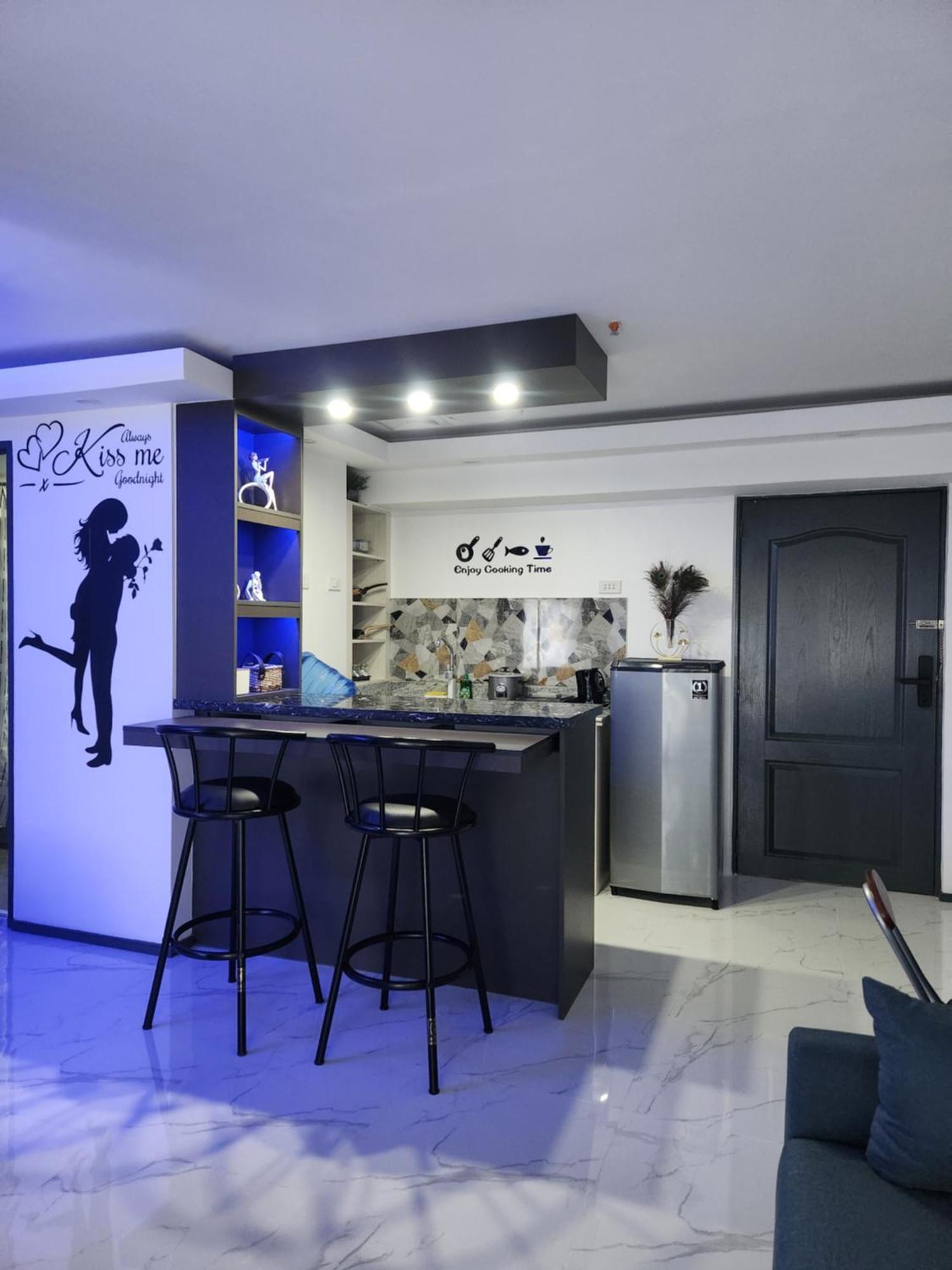 Condo Azur Suites B316 Near Airport, Netflix, Stylish, Cozy With Swimming Pool Μακτάν Εξωτερικό φωτογραφία